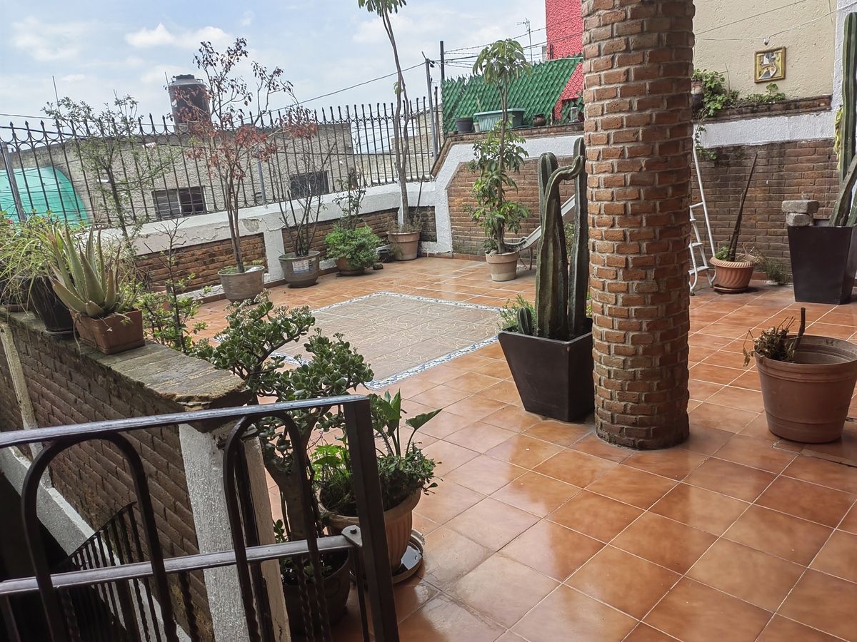 2 de 29: Terraza Jardín