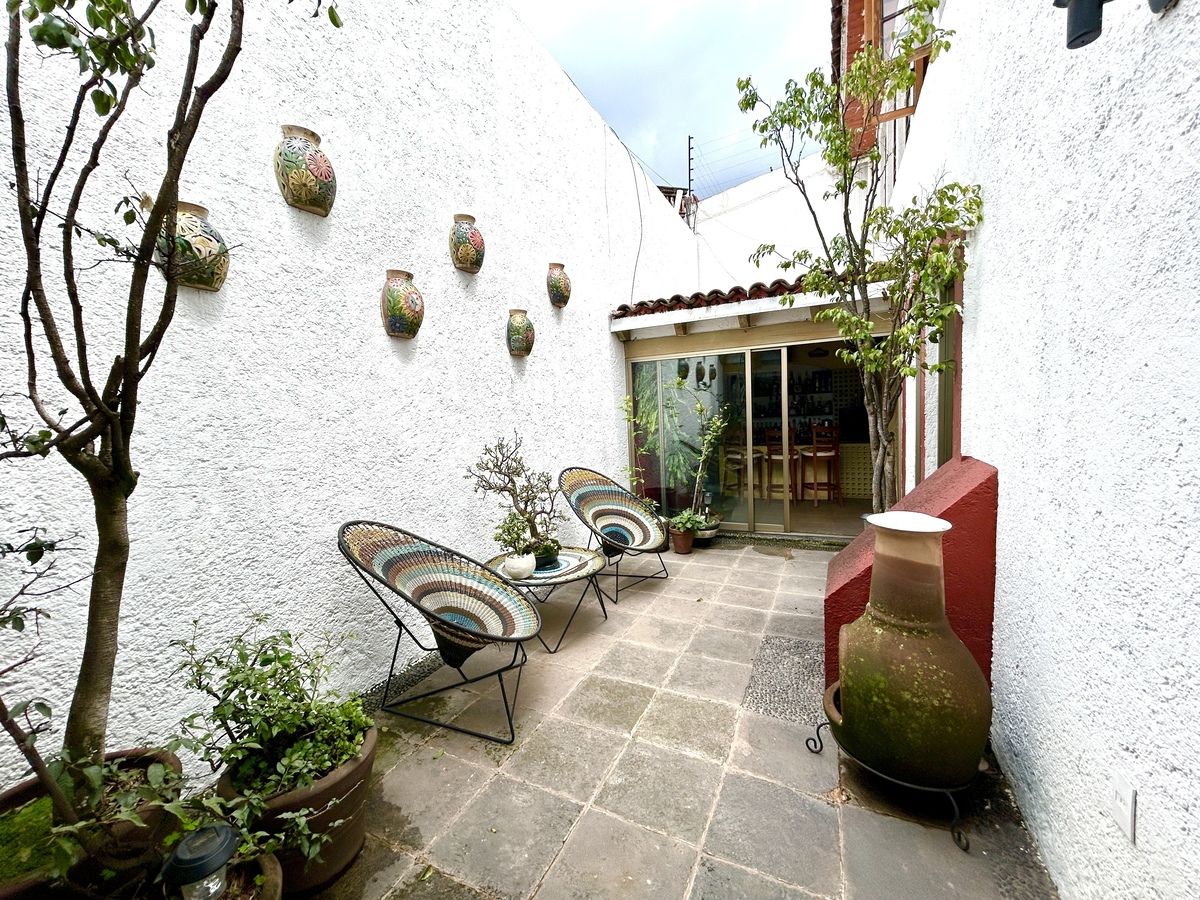 3 de 25: TERRAZA