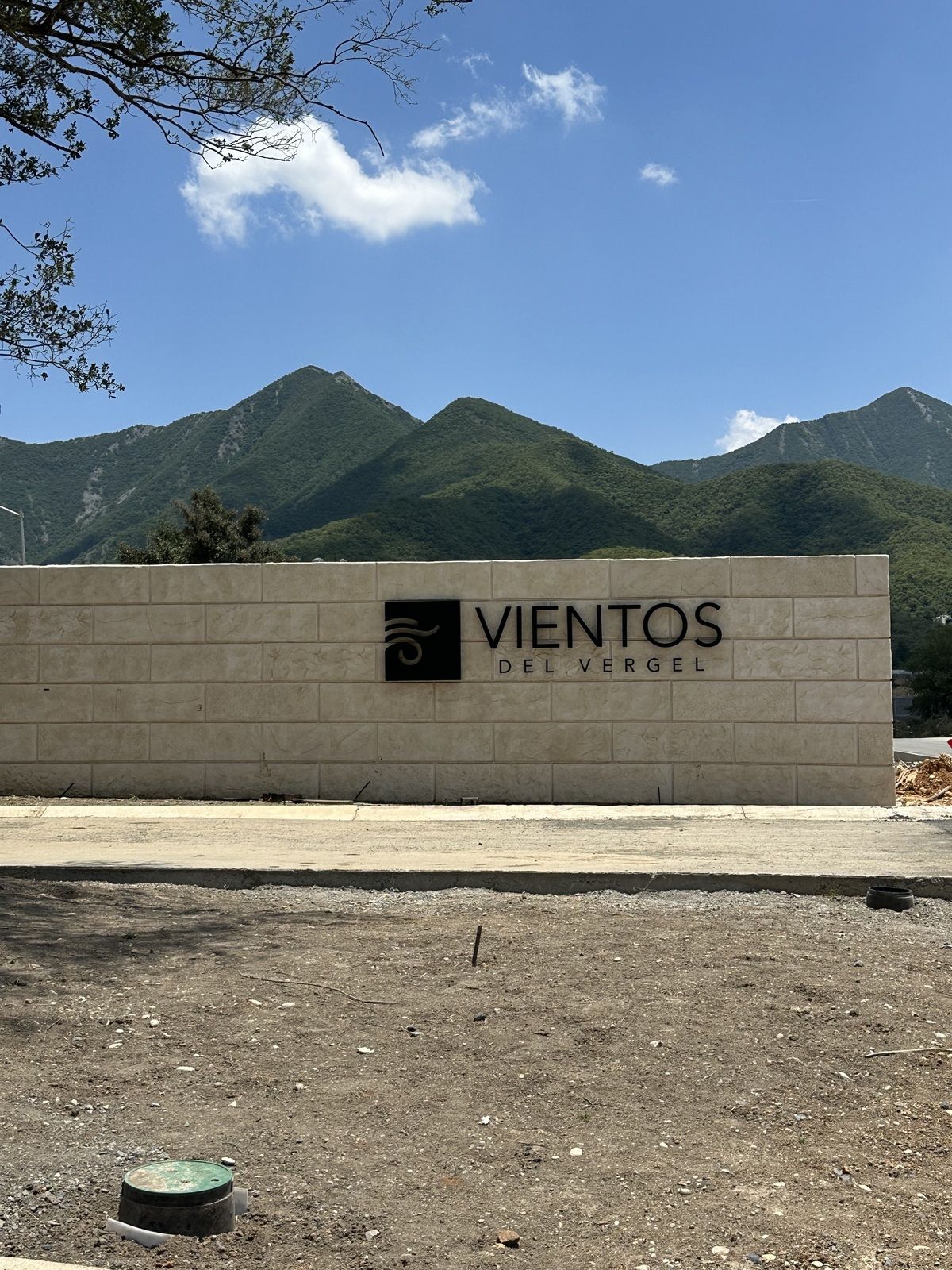 3 de 4: Entrada al fraccionamiento