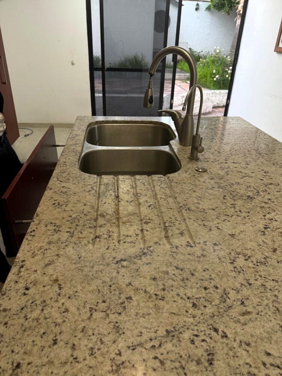 4 de 21: Isla de la cocina