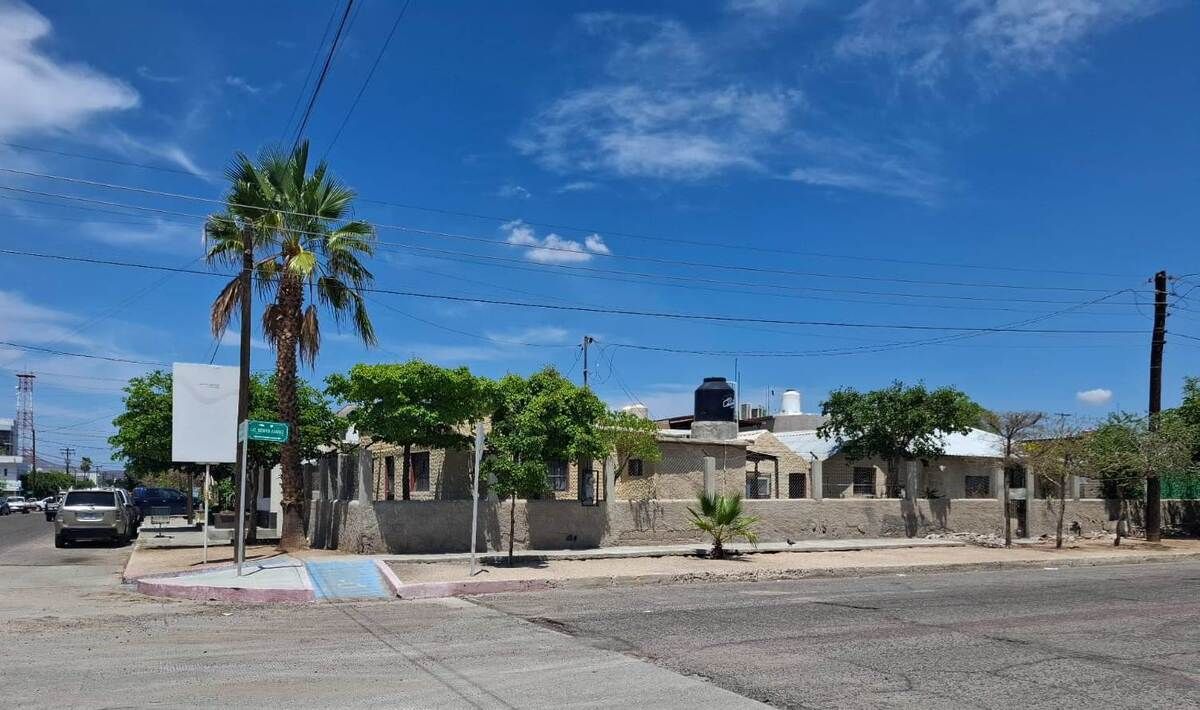 3 de 23