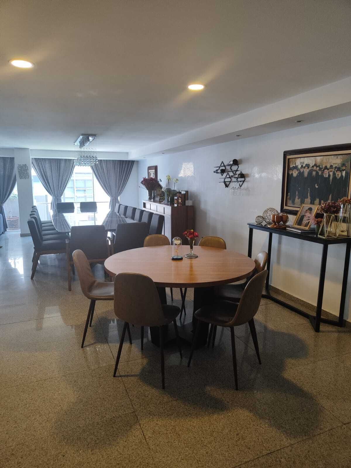 4 de 17