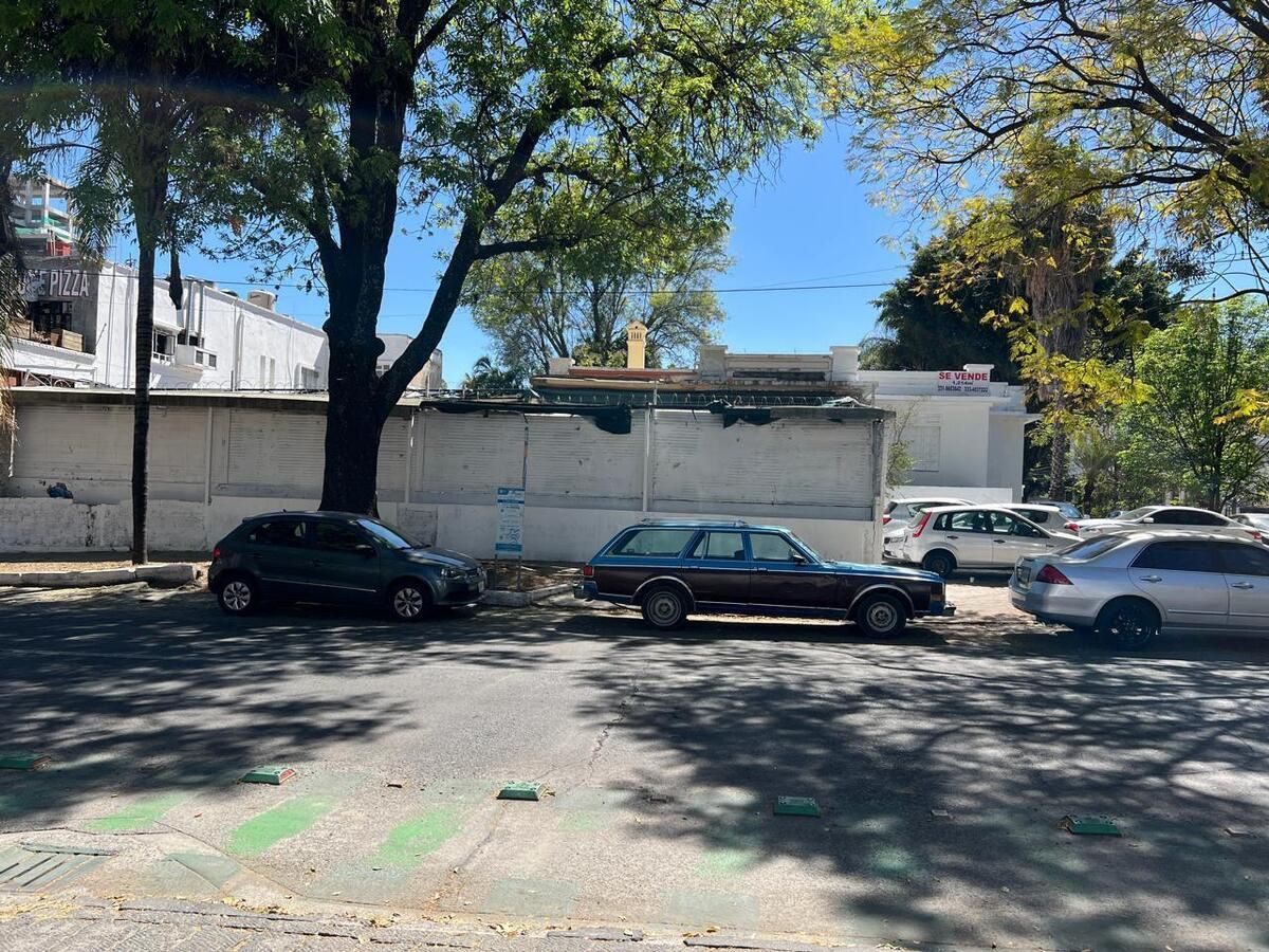 VENTA TERRENO AV. LA PAZ / INVERSIONISTAS CONSTRUCTORES - foto 2
