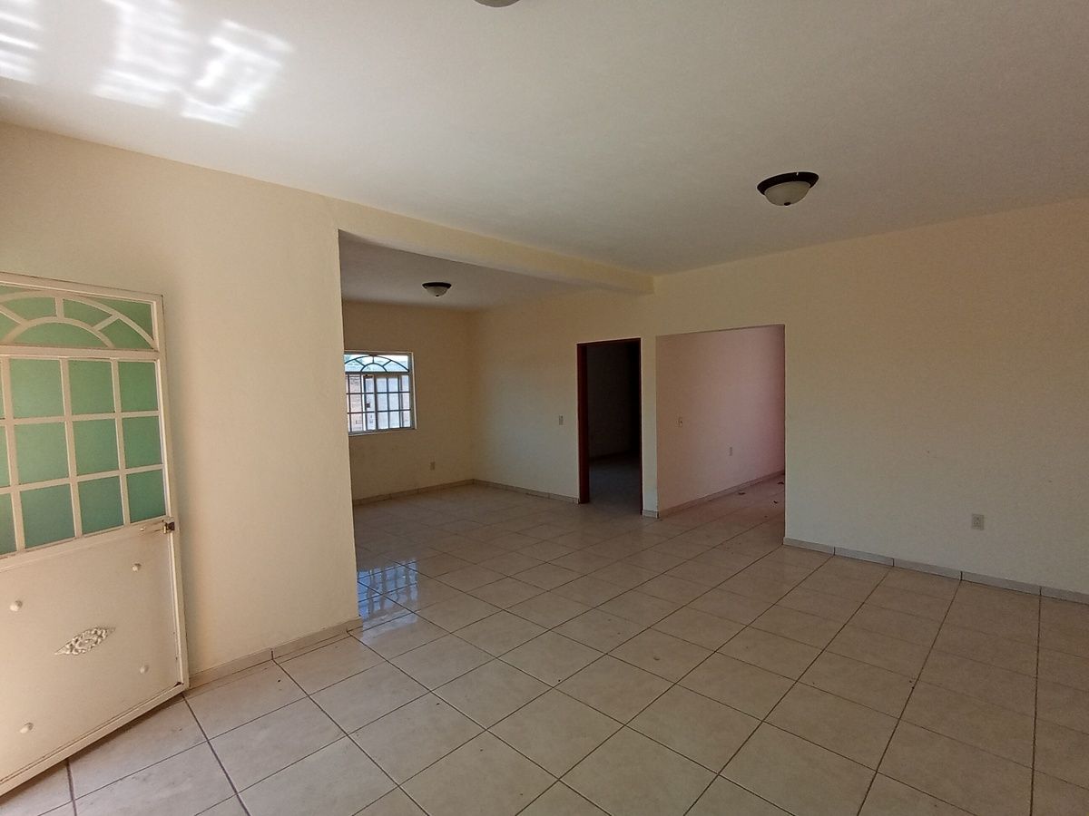 Oportunidad: Casa en Venta de 1 Planta con Terraza y 350 m² de Jardín en Zapopan - foto 5