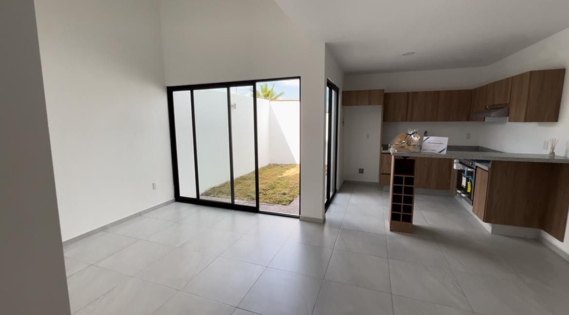 5 of 18: SALA-COMEDOR