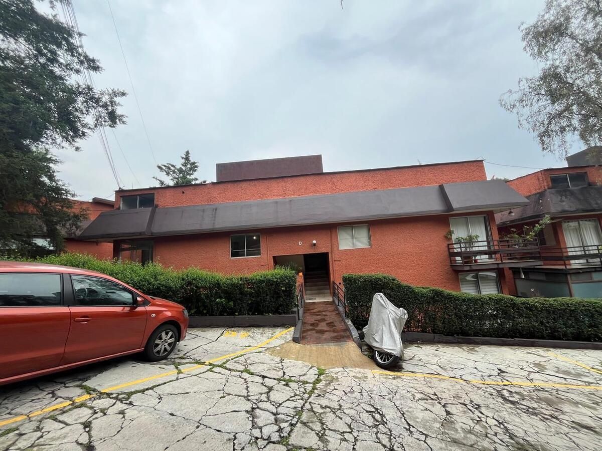 22 de 26: Entrada principal