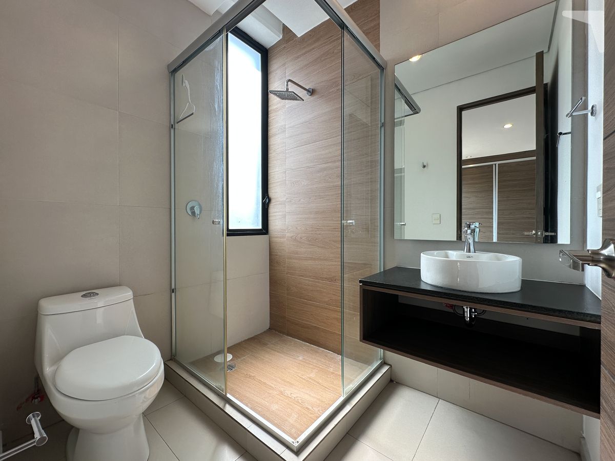 5 de 17: Baño Principal