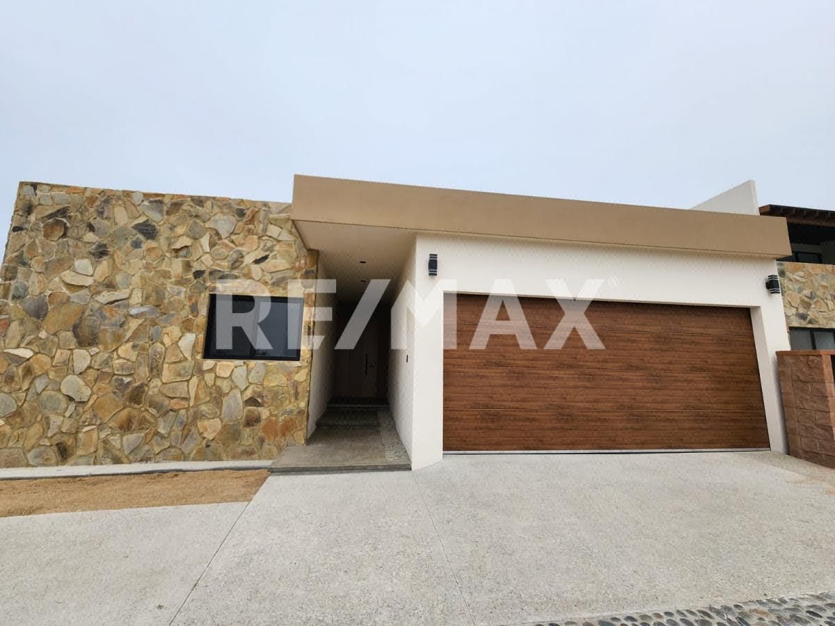 Casa en Venta en Punta Piedra Ensenada