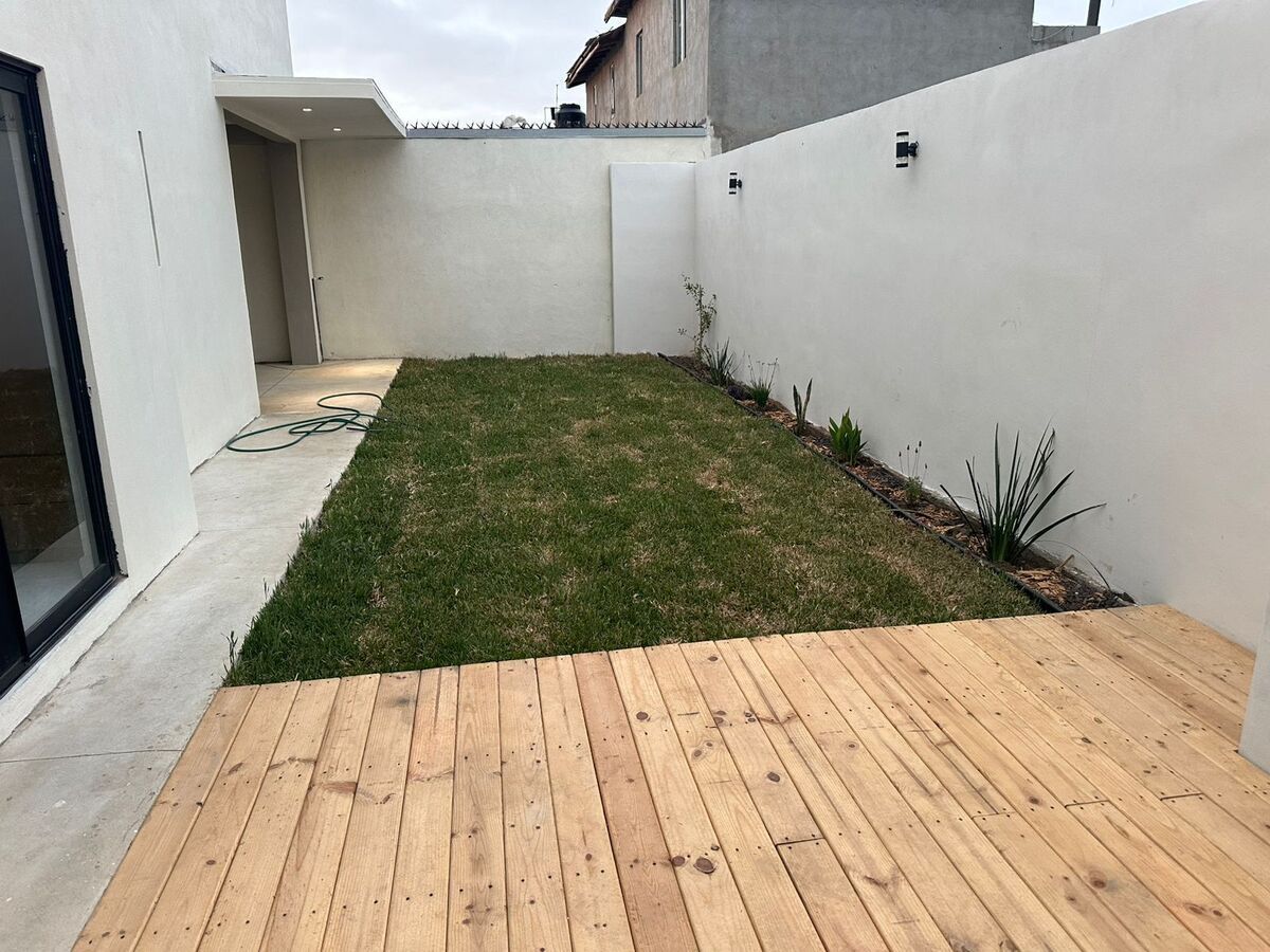 25 de 28