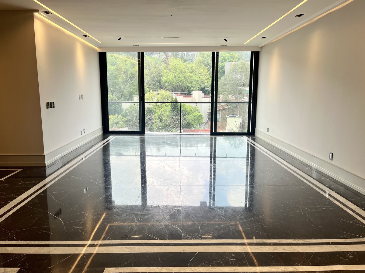 1 de 32: Área de sala y comedor