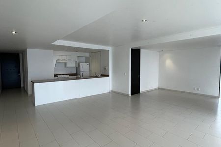 EB-TW2964