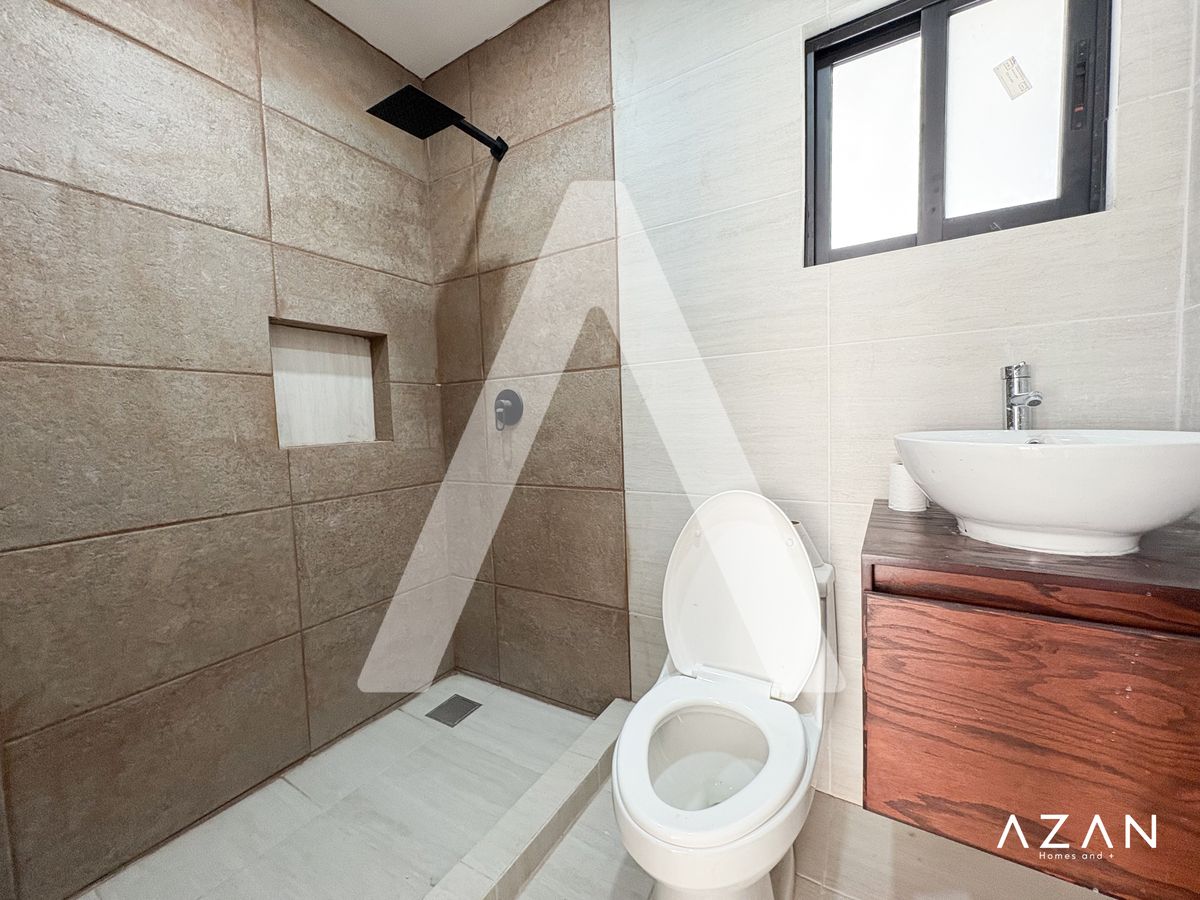 16 de 34: Baño planta baja