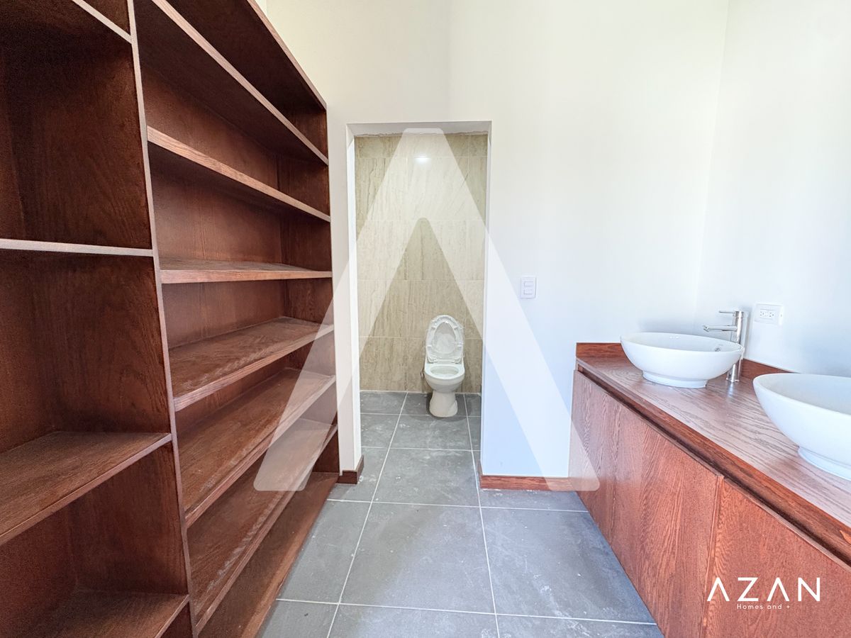 32 de 34: Vestidor y baño rec principal