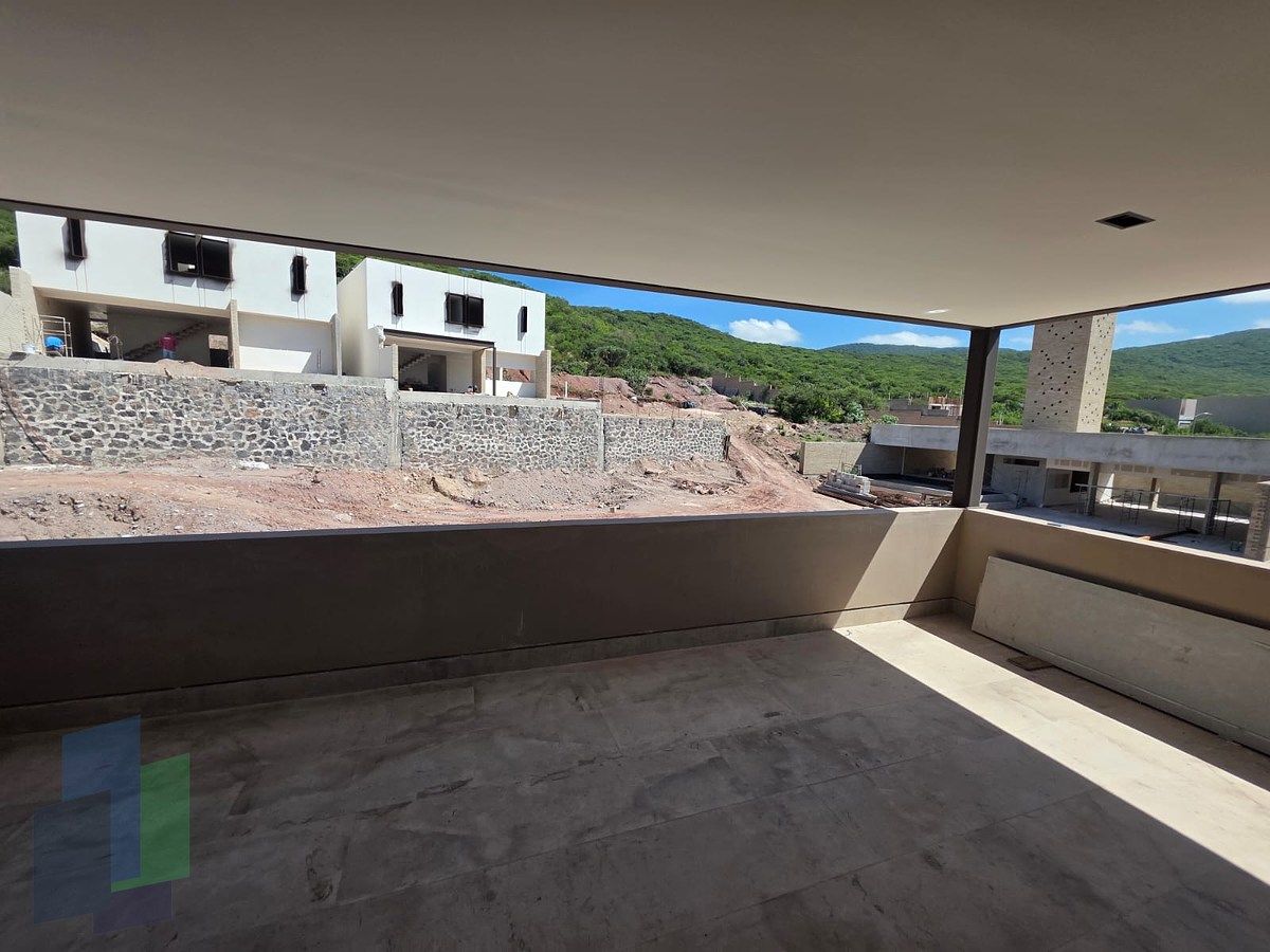 House in Gated Community in Altozano el Nuevo Querétaro, Querétaro, photo 25 of 26