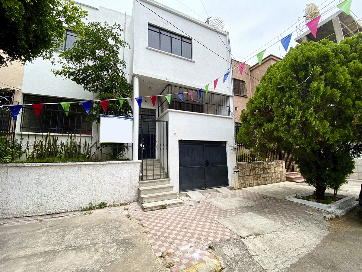 2 de 28