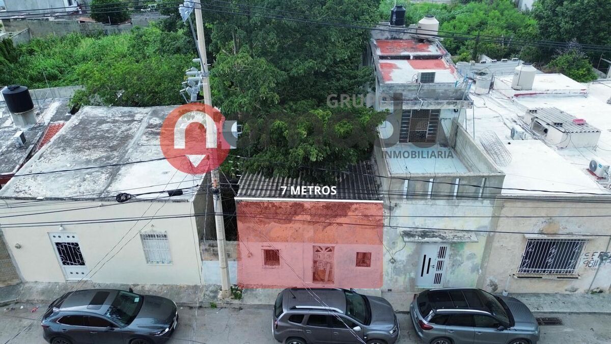 1 of 4: Fachada