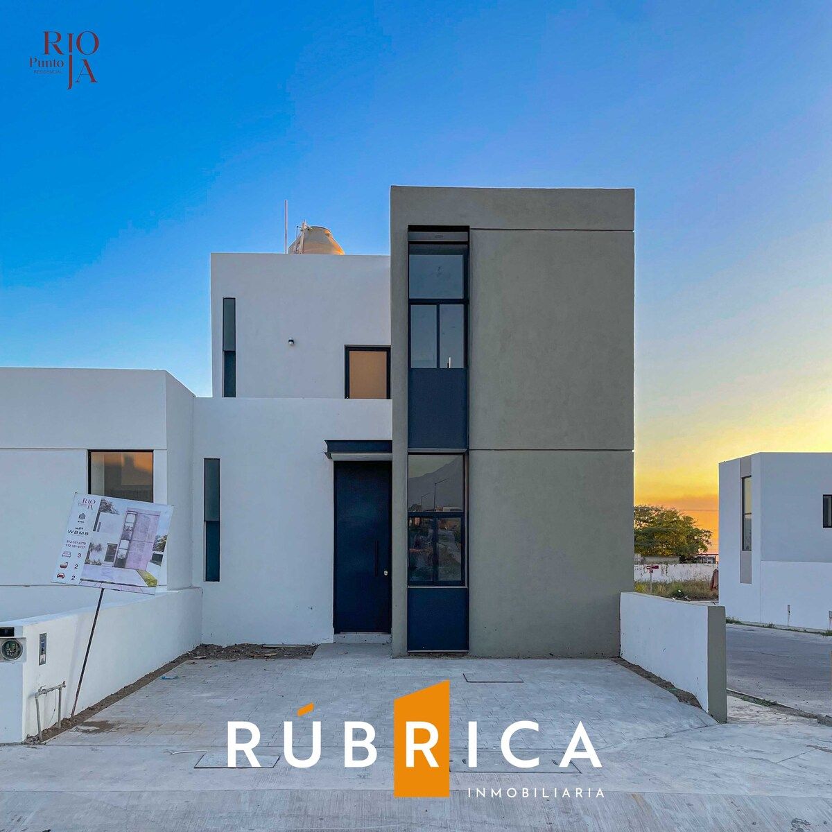 Casa en Venta en Residencial Punto Rioja, Colima.
