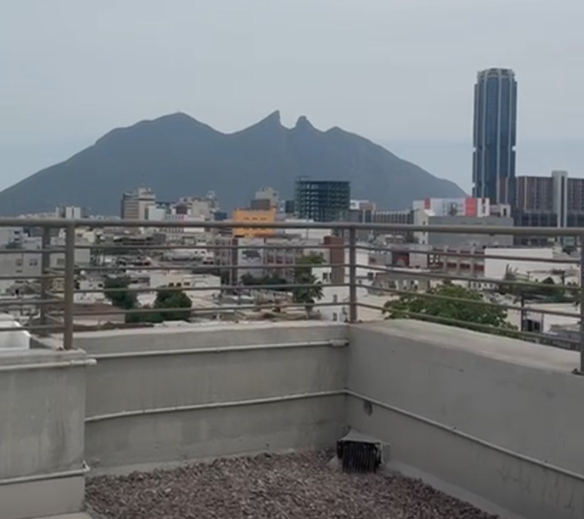 9 de 12