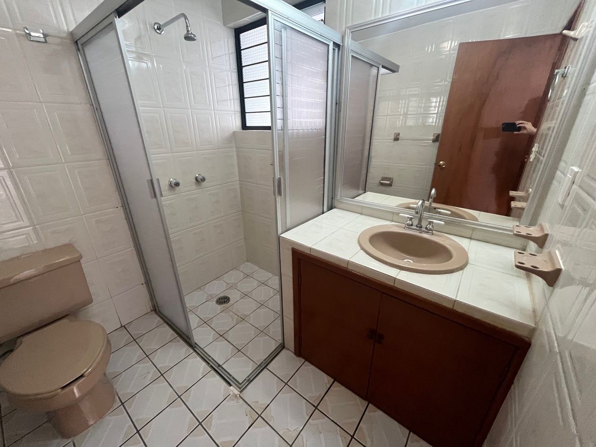 13 de 18: baño completo