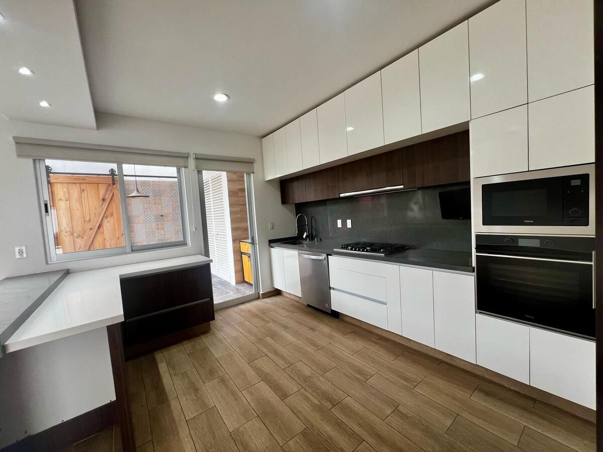 2 de 29: Cocina equipada