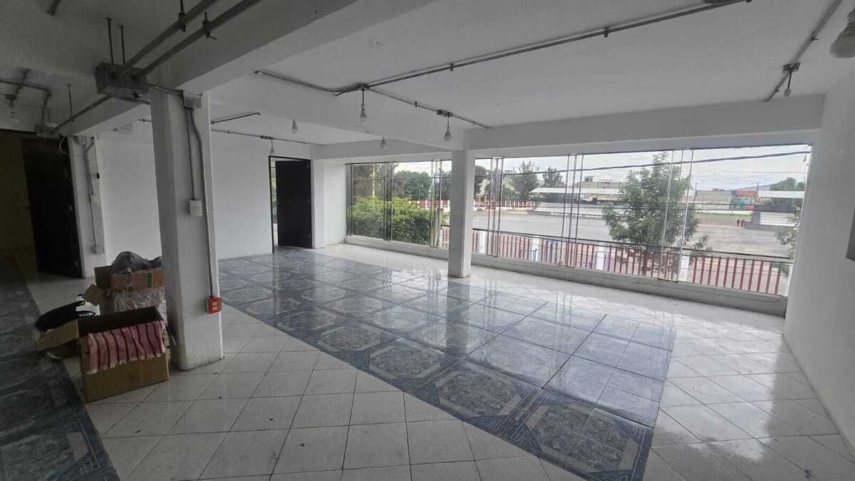 EXCELENTE OFICINA PARA DESPACHO