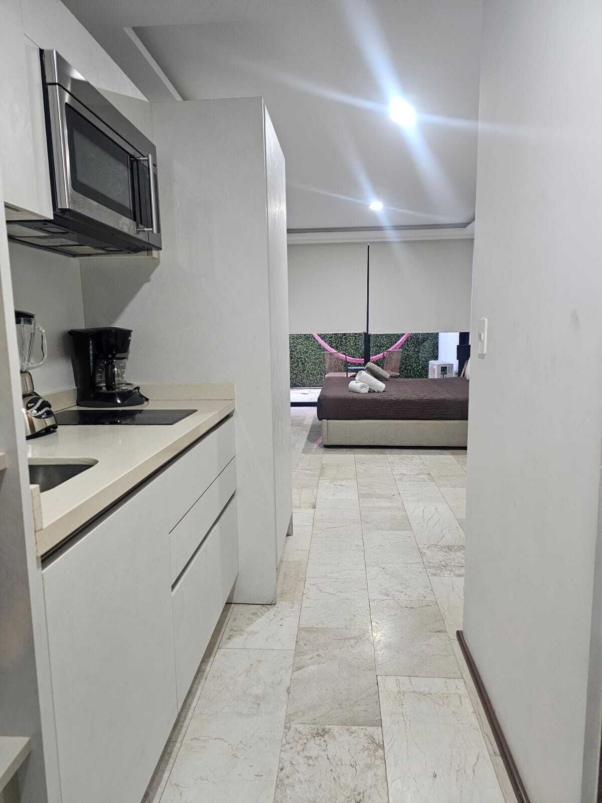 7 of 35: Cocina integral equipada