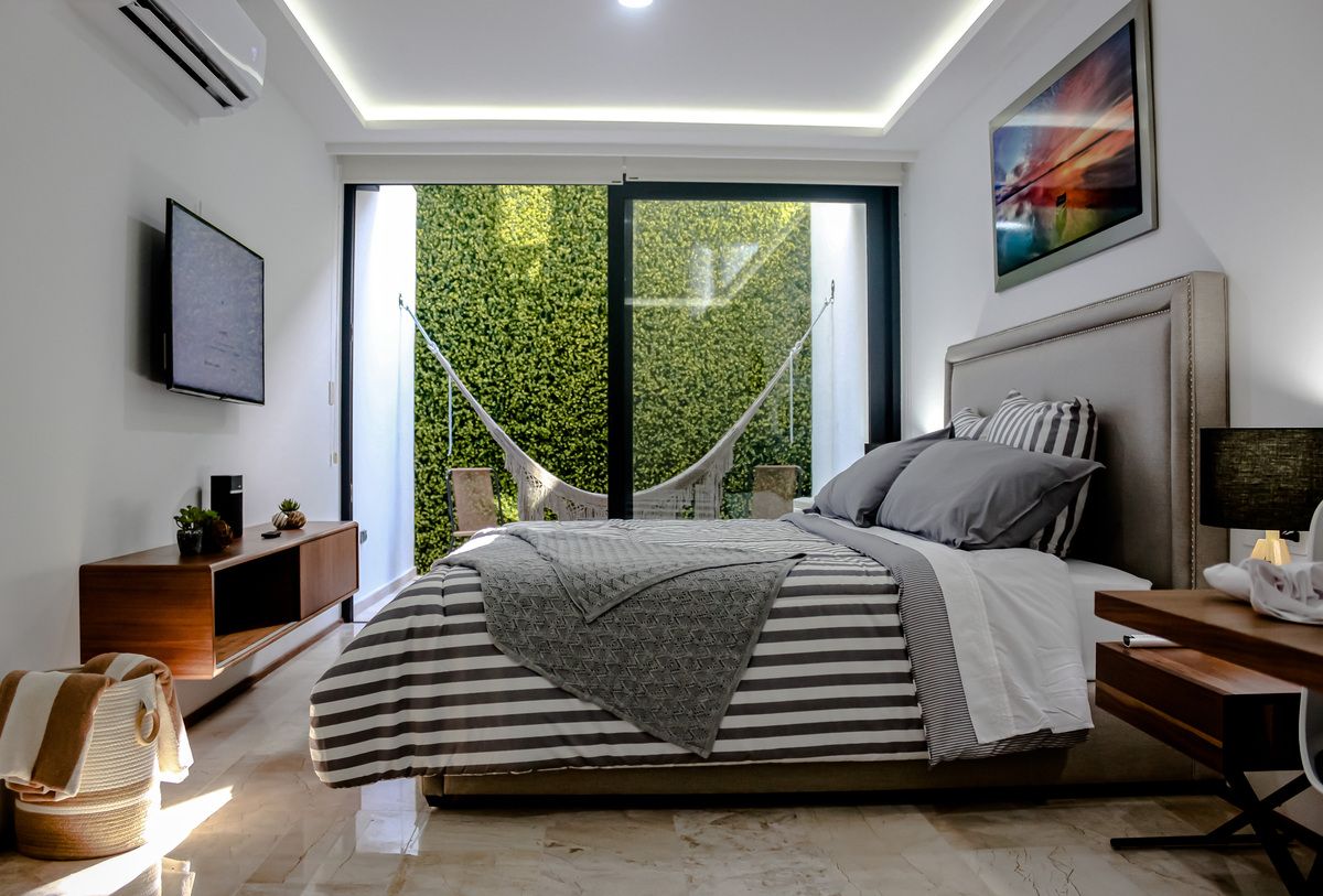 1 of 35: Recamara y terraza