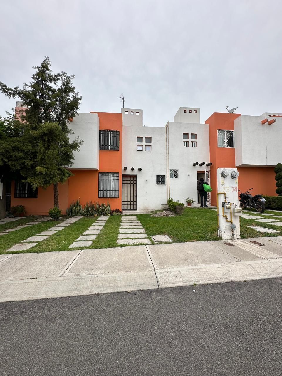 2 de 16