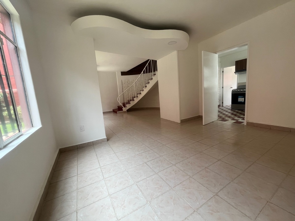 3 de 34: Sala comedor