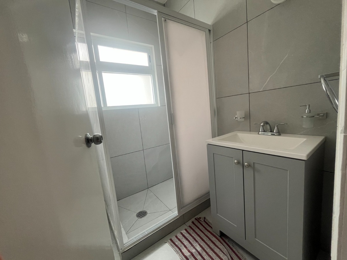 17 de 34: Baño
