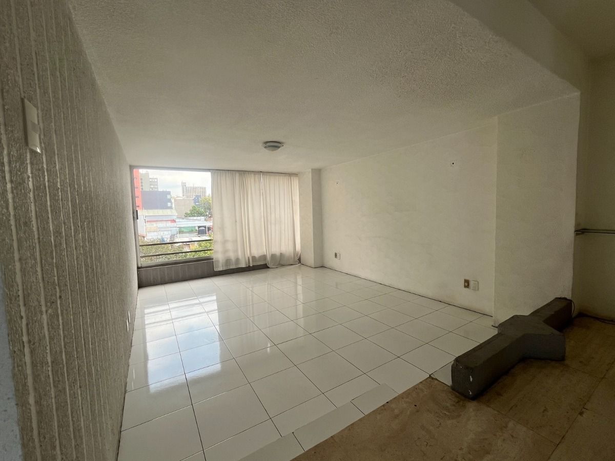 2 de 18: Sala comedor