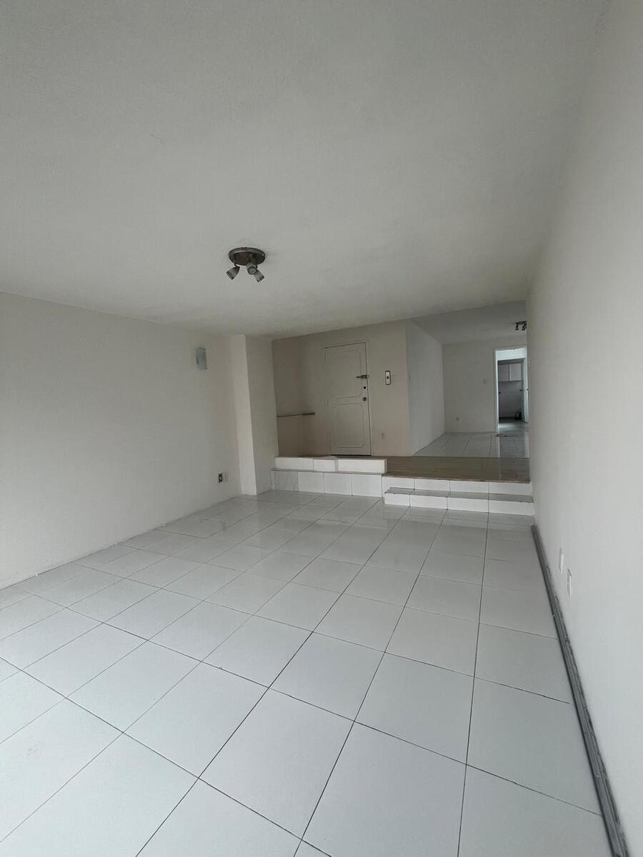 2 de 26: Sala
