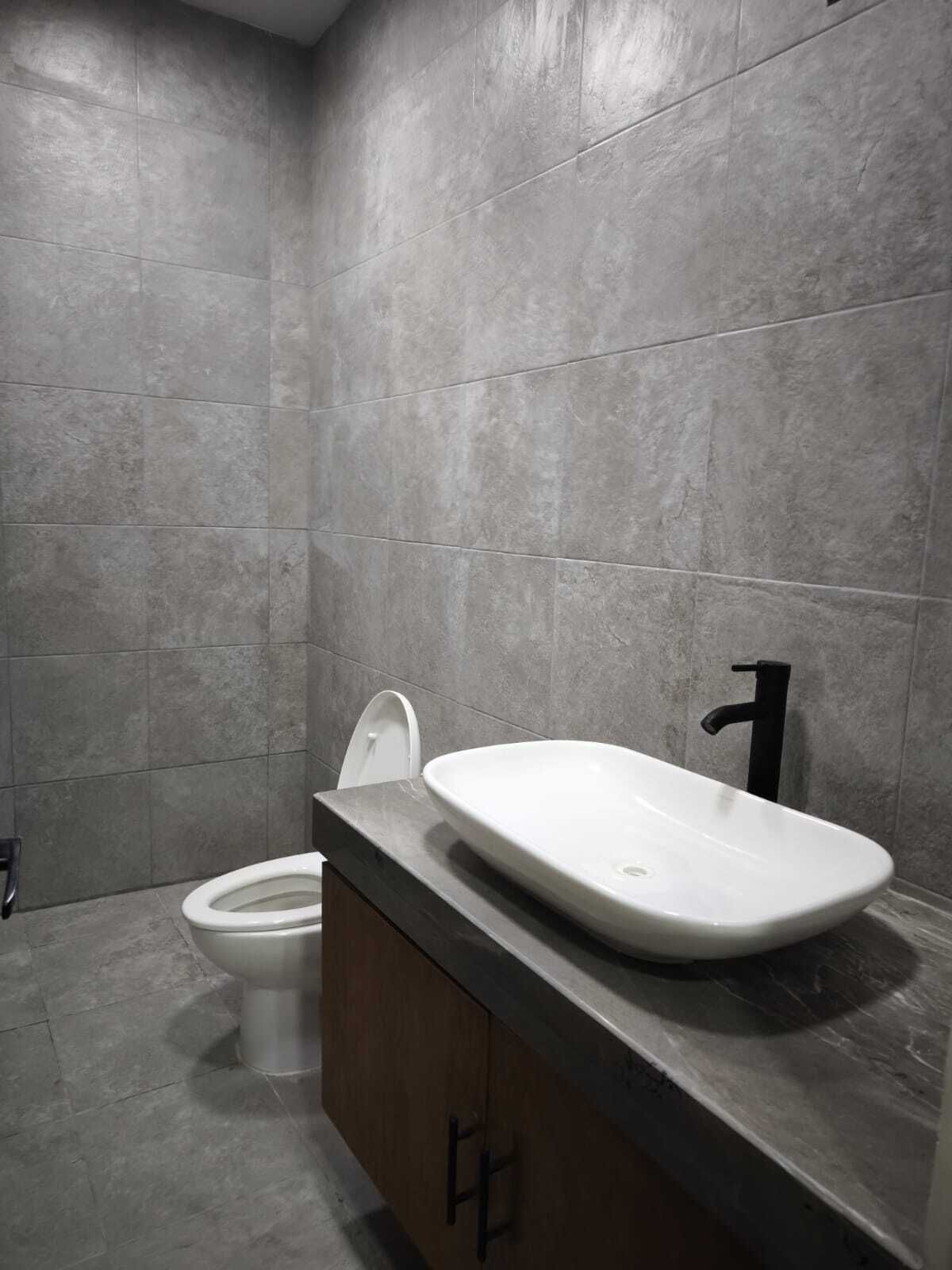 Baño de visitas