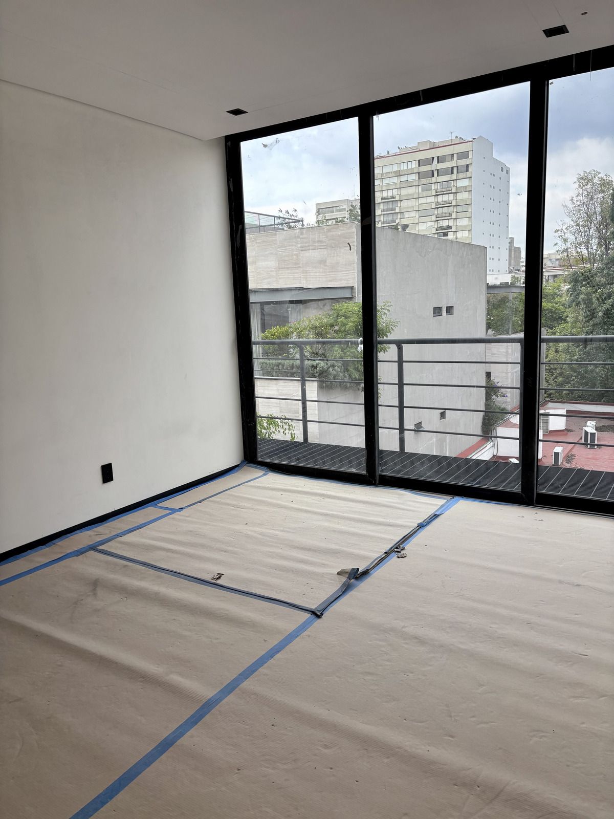 3 de 14: Recamara principal amplia con balcon