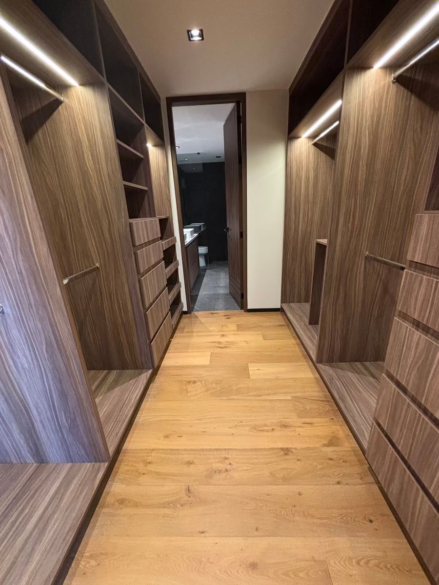 10 de 19: VESTIDOR REC. PRINCIPAL