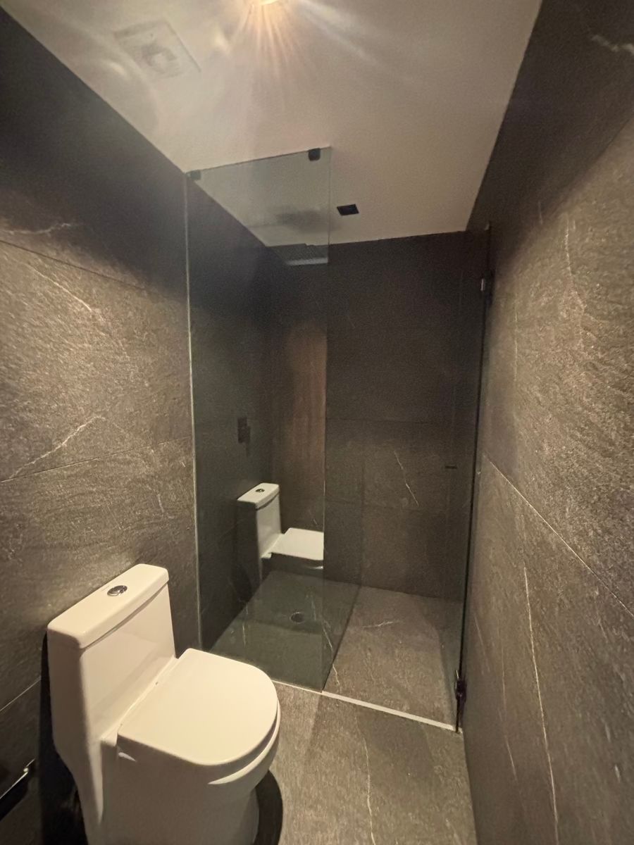 14 de 19: BAÑO RECAMARA SECUNDARIA