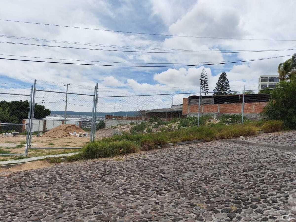 4 de 16