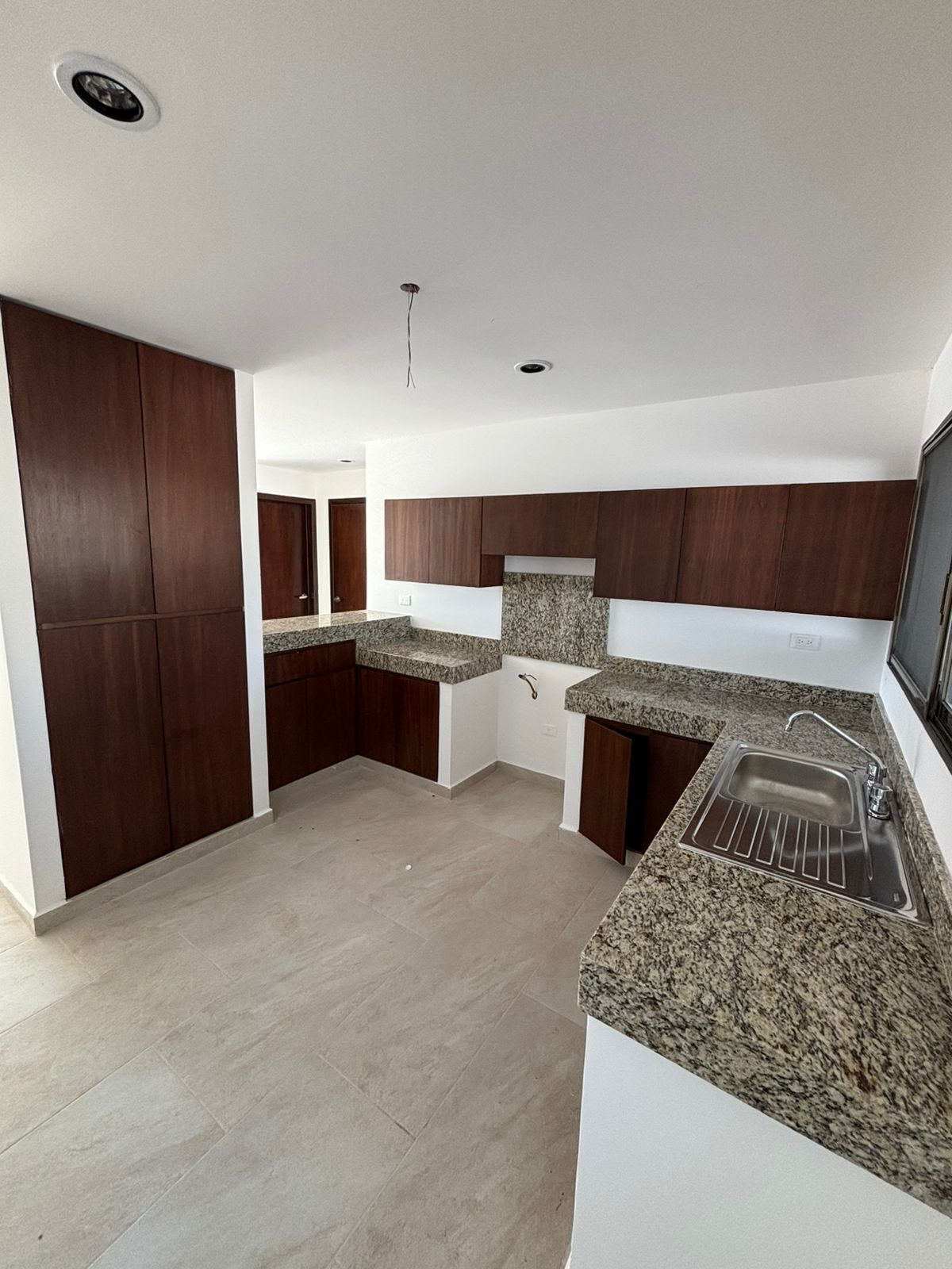 5 of 27: Cocina