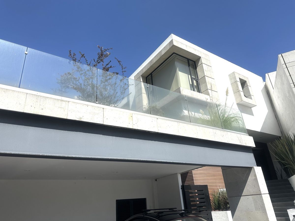 1 of 41: Terraza