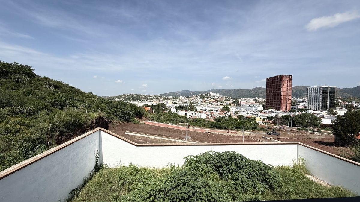4 de 28