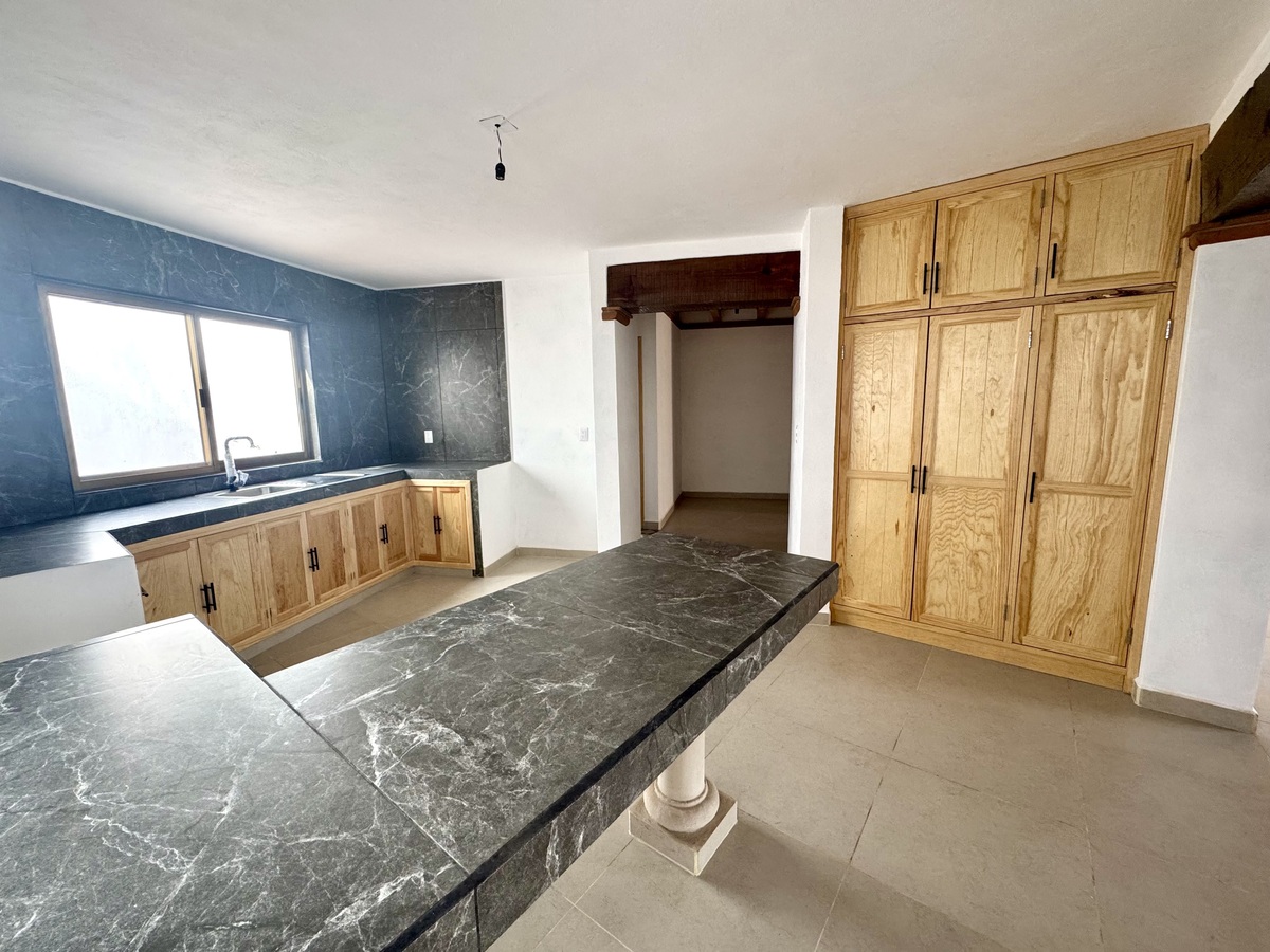 7 de 8: https://assets.easybroker.com/property_images/5439368/941913