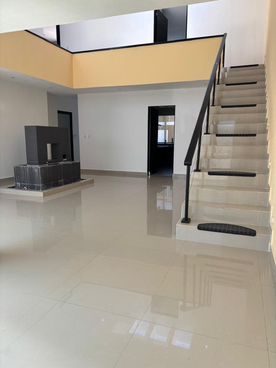 Venta de casa en Cumbres del lago Juriquilla (Privada Da vinci) - foto 3