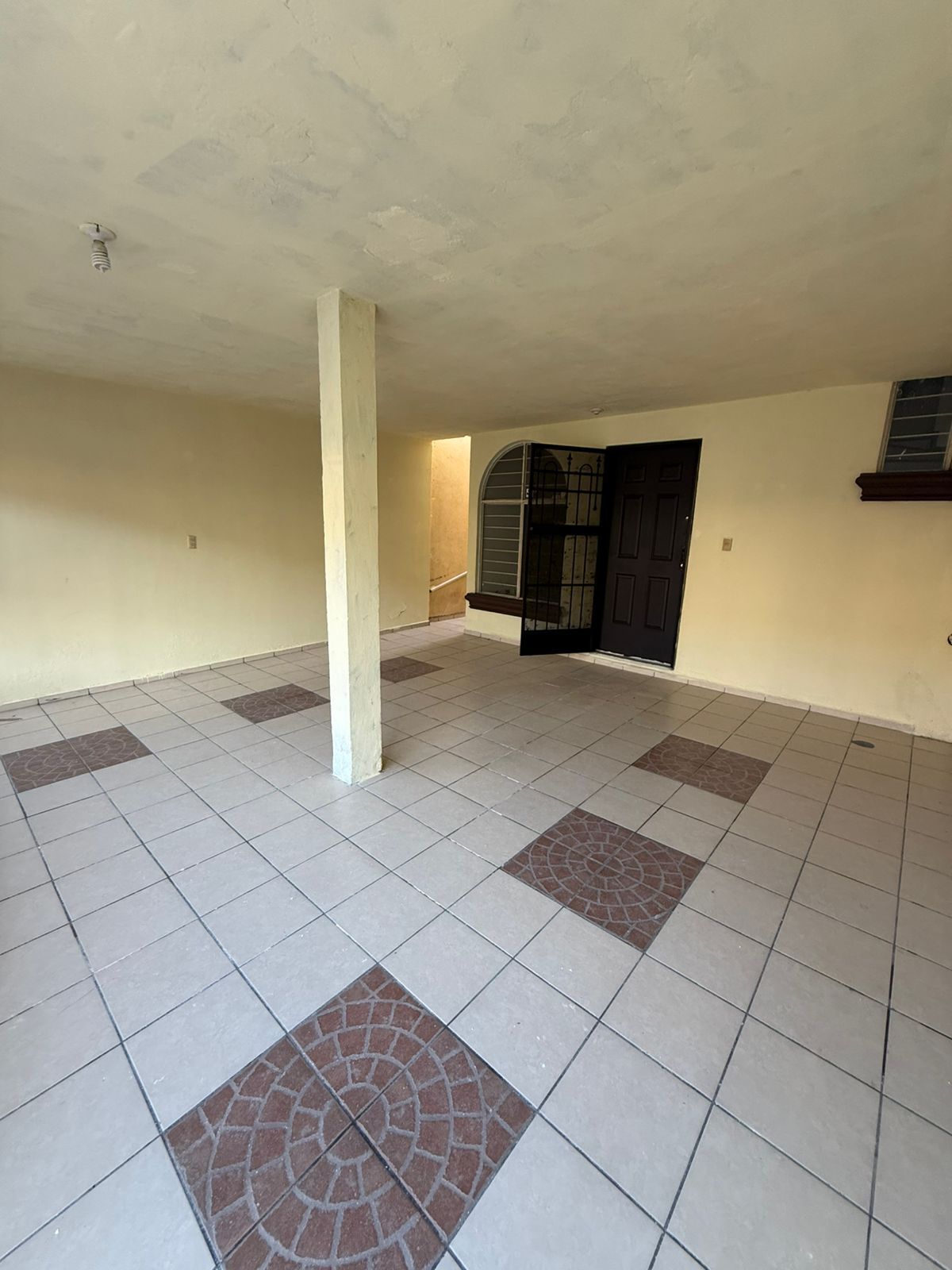 CASA EN VENTA EN FRACC. PUERTA DEL SOL, 1ER SECTOR. ESCOBEDO. N.L - foto 4
