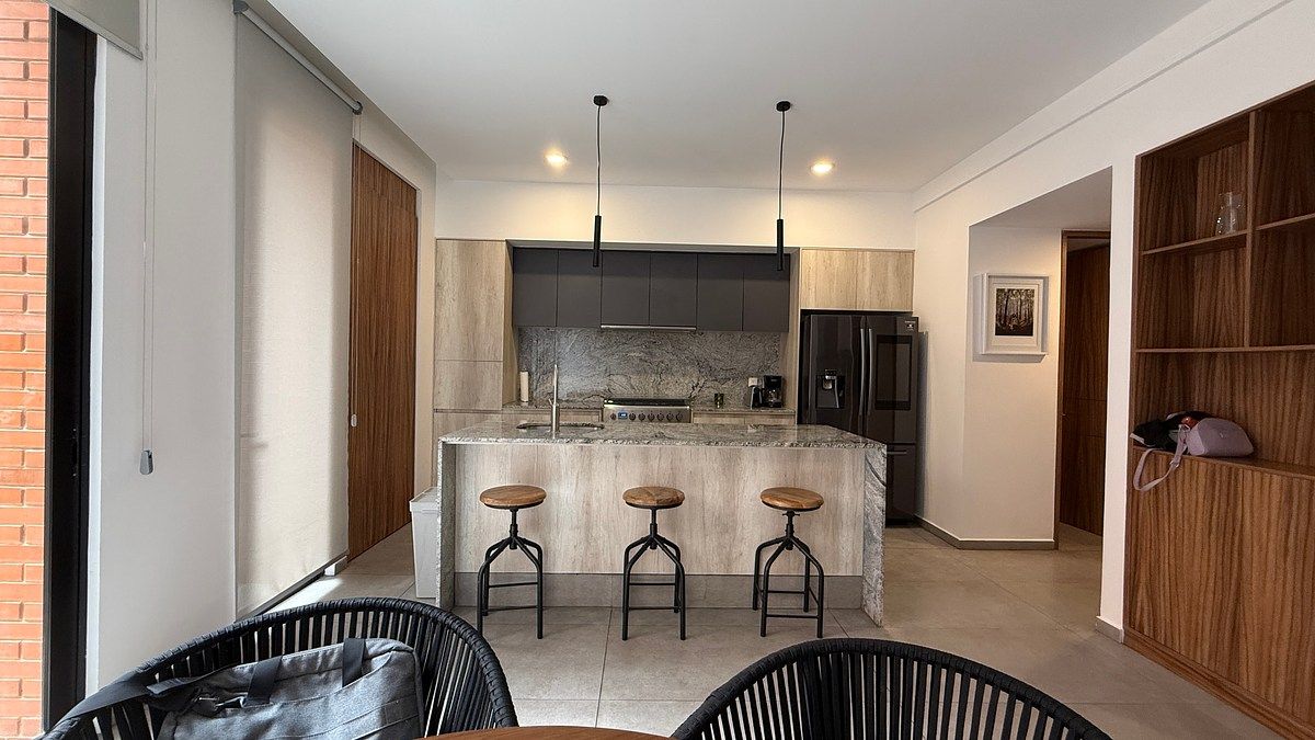APARTAMENTO MOBILIADO NO TÉRREO BRASILIA10, foto 1 de 17