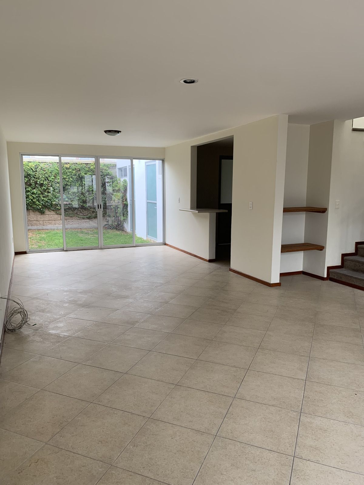 3 of 23: Sala / Comedor