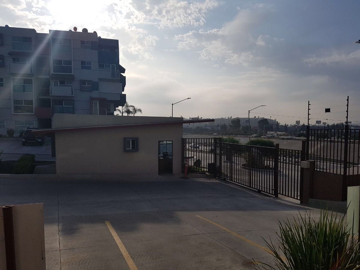 4 de 18
