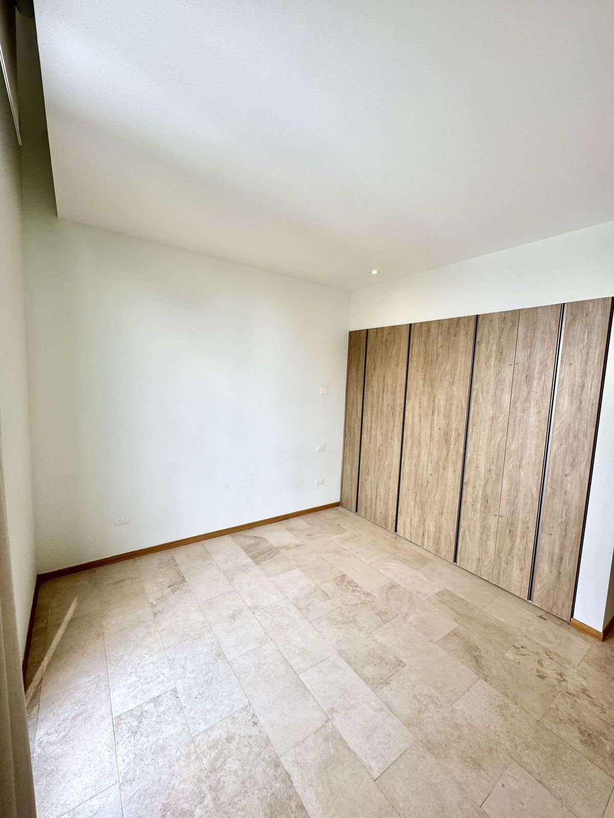 17 of 35: Recamara secundaria