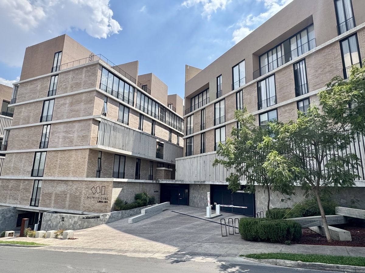 1 of 35: Distrito CUBE