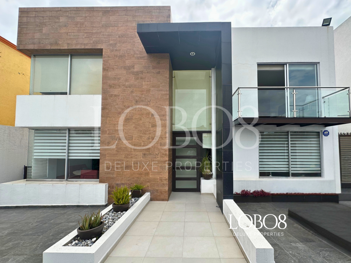 CASA EN VENTA  PUERTA DE PAMPLONA BOSQUE ESMERALDA ATIZAPAN