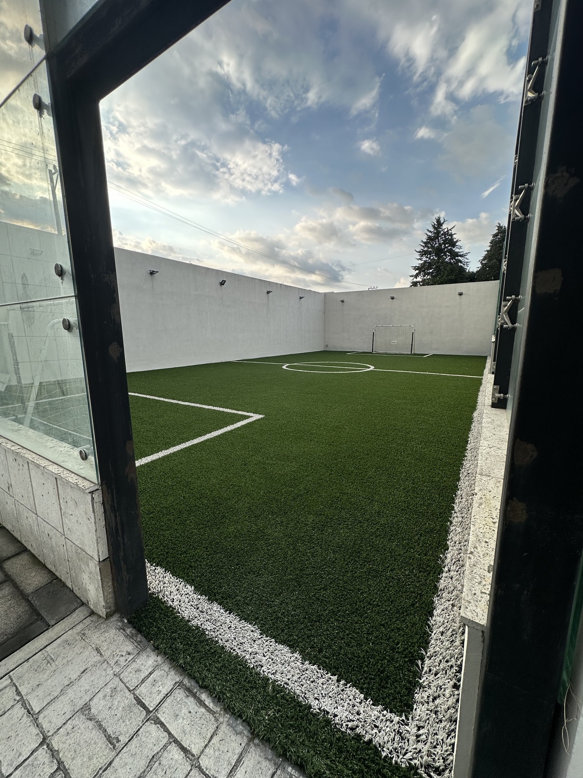 23 of 23: Cancha de futbol